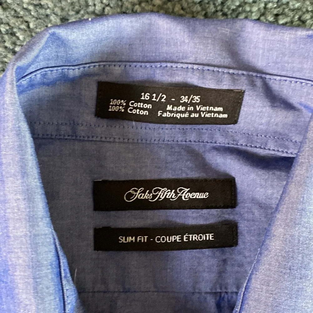 Saks Fifth Avenue blue dress shirt 16 1/2 34/35 Like NEW